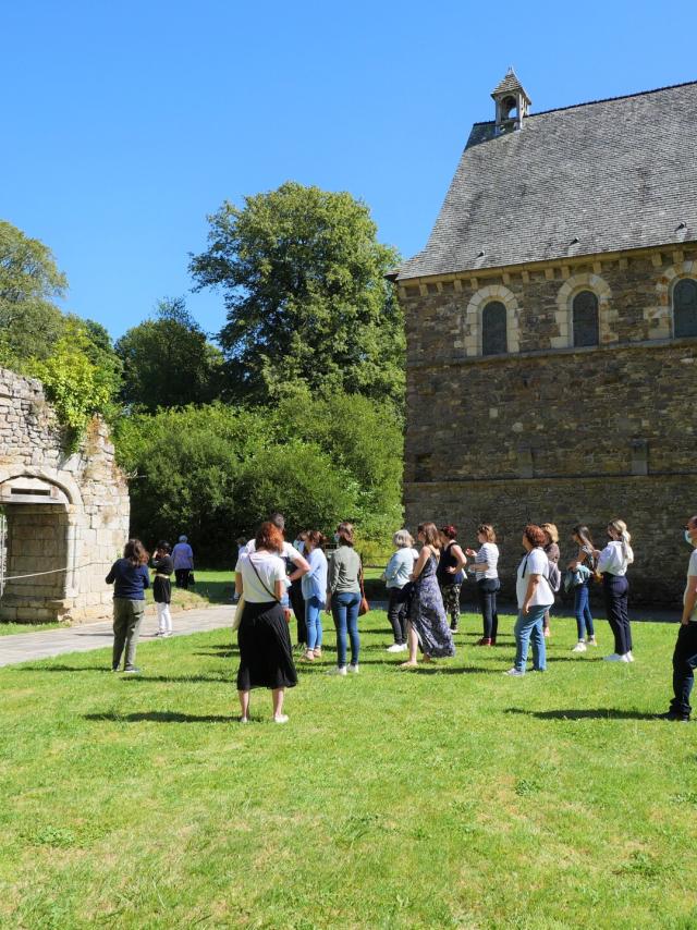 Guided tour of La Lucerne-d'Outremer Abbey