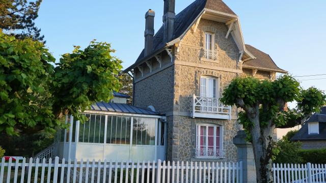 Villa Balneaire De Jullouville Credit Otgtm Estelle Cohier 36943 1920px