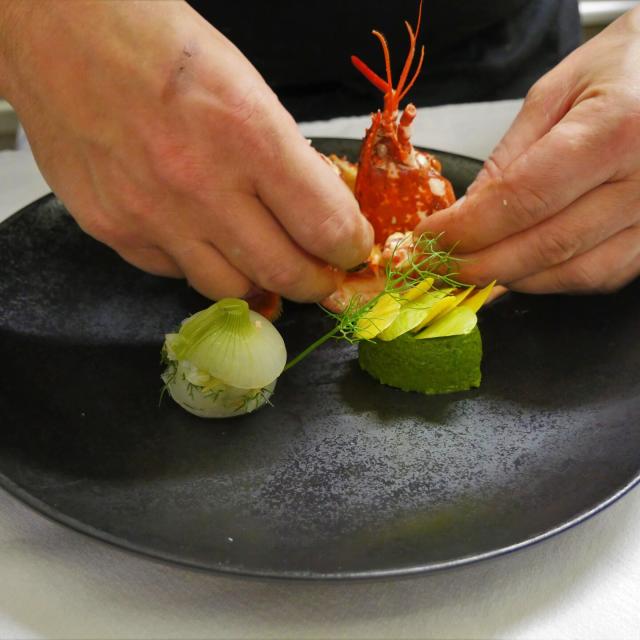 Experience Le Homard Chez Le Chef Jonathan Datin Credit Otgtm Estelle Cohier 33694 1920px 4 1