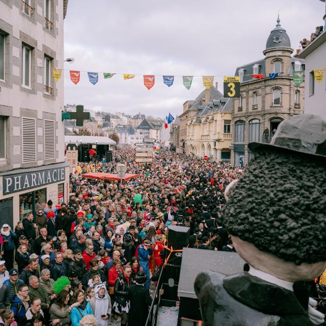 Karneval Von Granville Credit Otgtm Cecile Ballon 36918 1920px 3