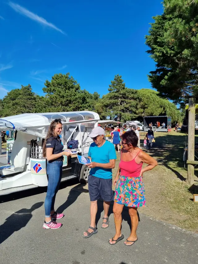 Tuk Tuk Tourist Office Granville Terre Mer