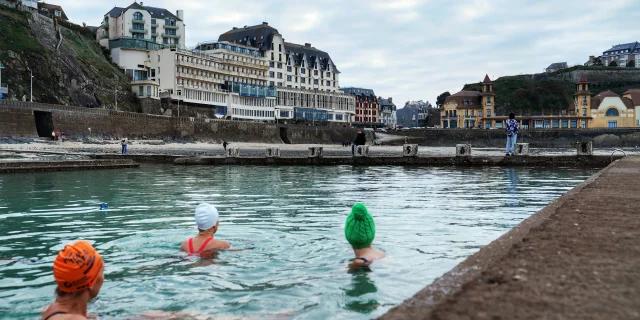 Kaltwasserbad Mit Der Vereinigung Im Täglichen Bad Credit Otgtm Lea Guillotte 37859 1920px 5