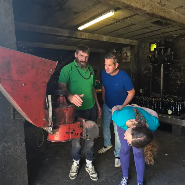 Je M Immerge Dans Le Quotidien Paysan De La Ferme Du Manoir D Anctoville