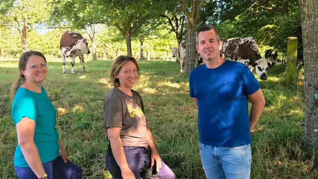 Je M Immerge Dans Le Quotidien Paysan De La Ferme Du Manoir D Anctoville
